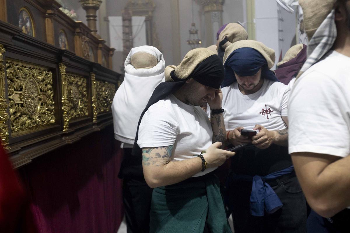 Semana Santa en Alicante 2026: Procesión de la Hermandad Penitencial Mater Desolata en el Viernes Santo