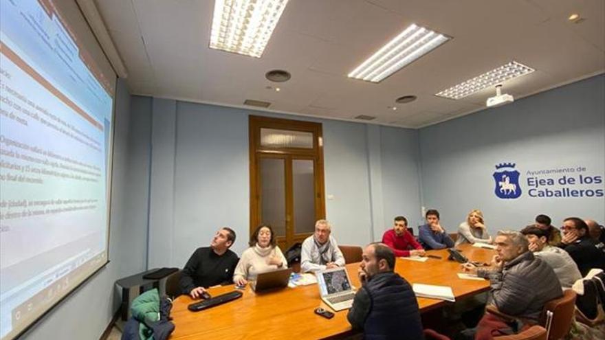 Comienzan los preparativos para organizar la llegada de la Vuelta Ciclista