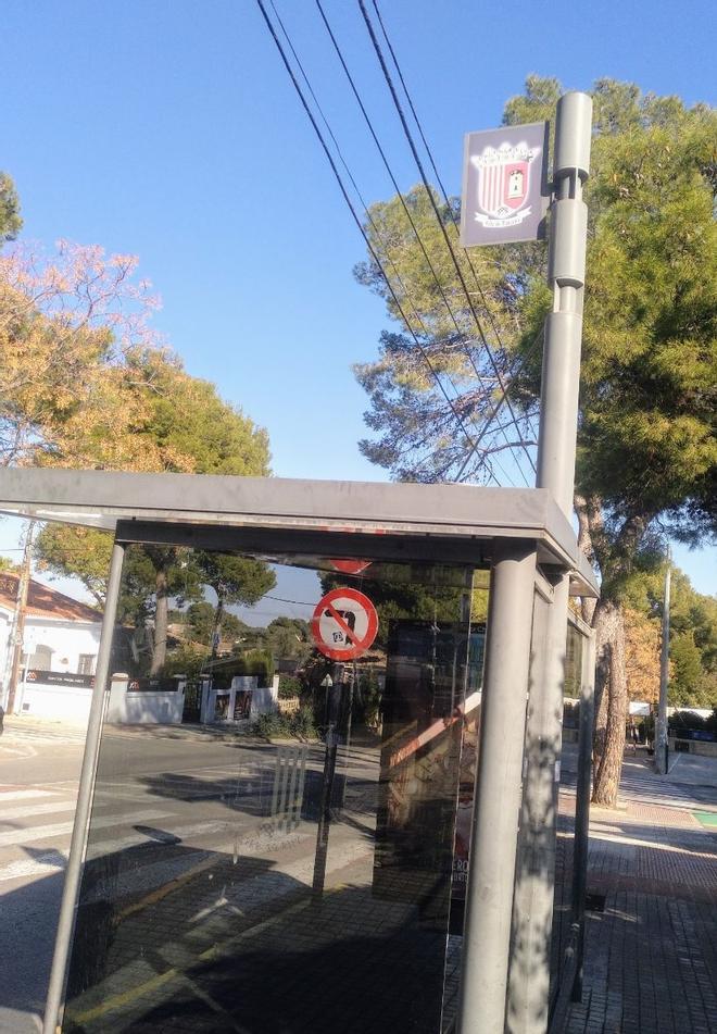 Vecinos del  Mas del Rosari piden nuevas paradas en la ruta de autobuses urbanos
