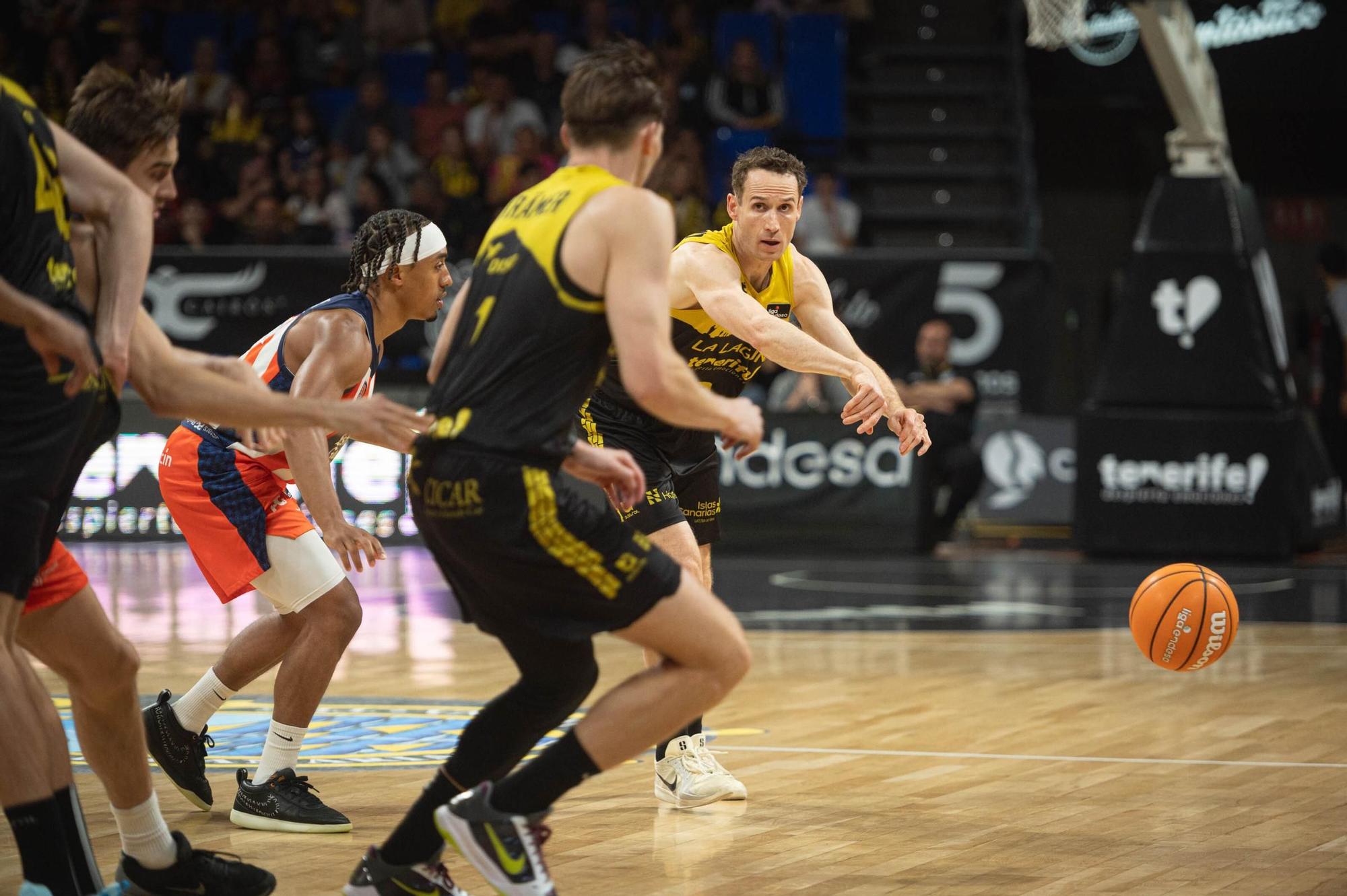Partido CB Canarias - Leyma Coruña