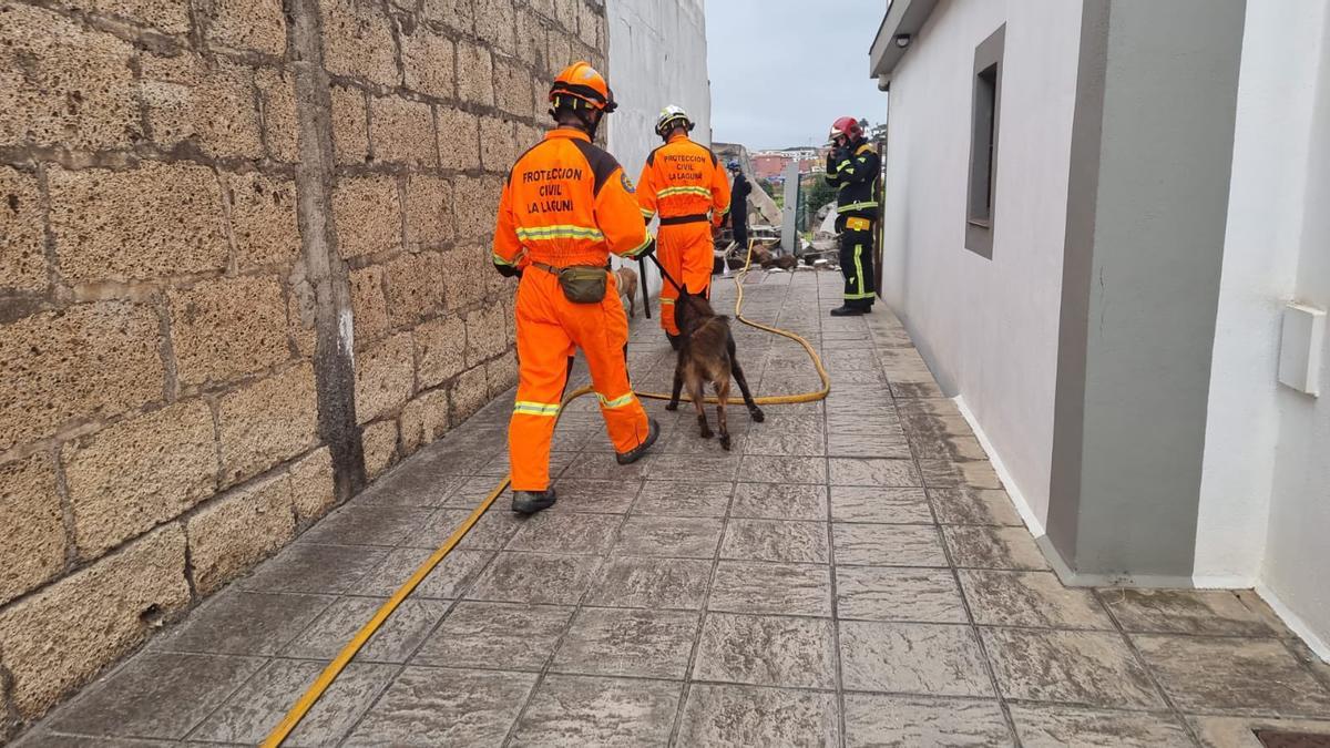 Explosión, incendio y derrumbe en una vivienda en La Laguna