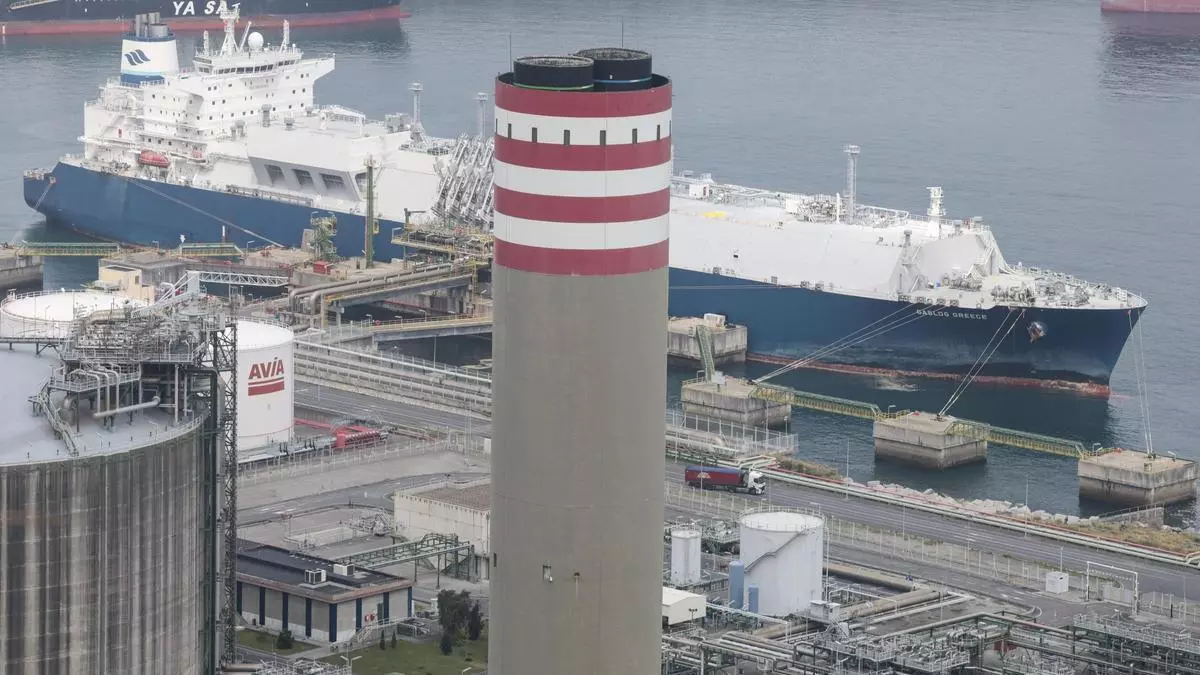 Los mercados celebran la apertura de Ormuz: el petróleo baja un 10% y las bolsas se disparan con fuerza