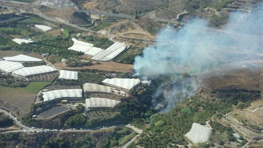Imagen aérea del incendio, tomada por el Infoca.