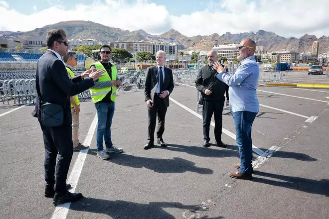 Inspección del recinto para la misa del papa León XIV en Tenerife
