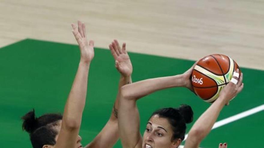 Alba Torrens en un entrenamiento con la selección.