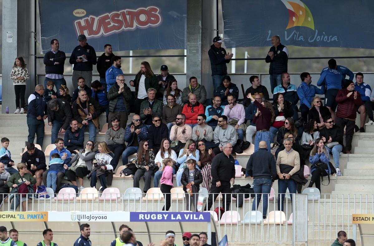 Derrota del Huesitos La Vila ante el Complutense Cisneros