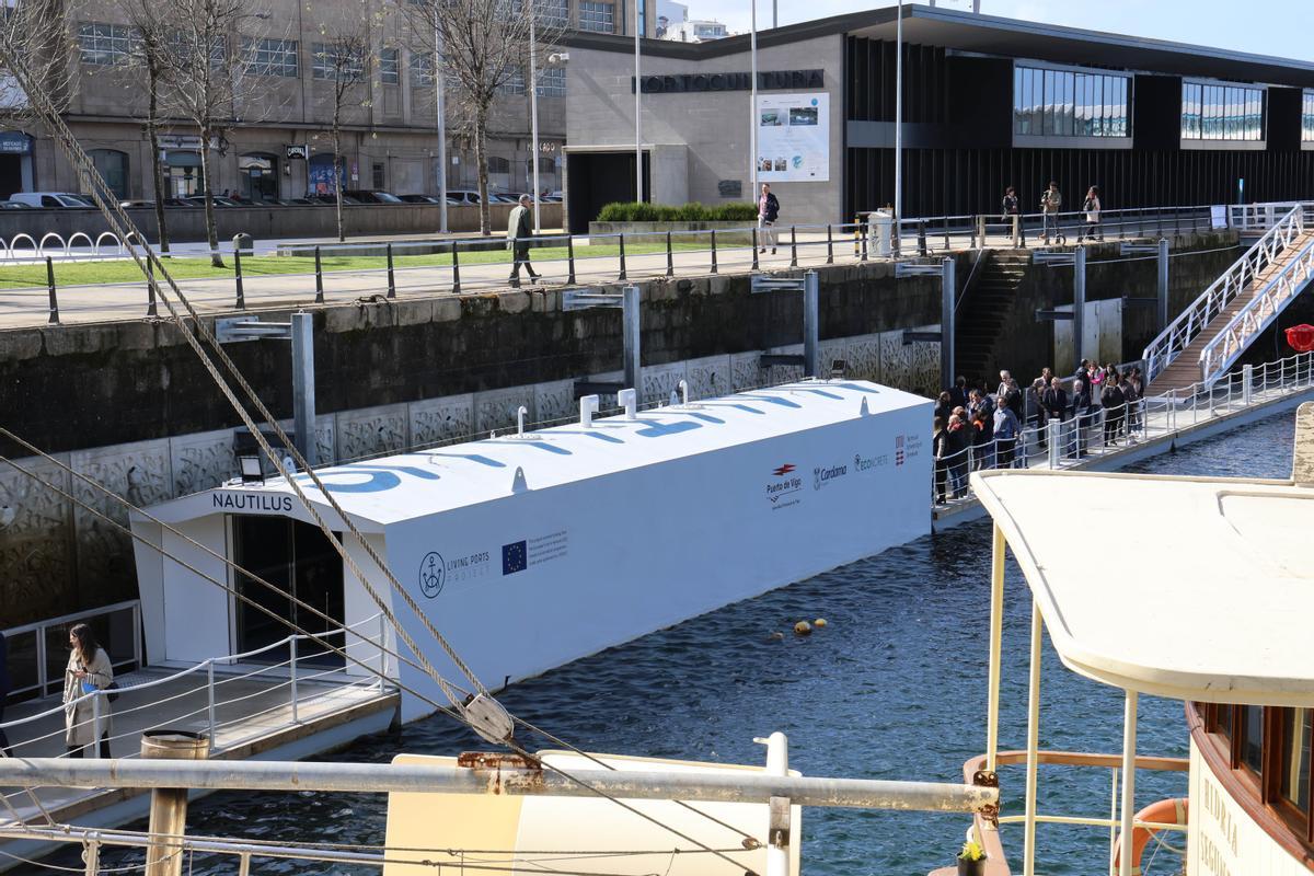 El visor submarino está ubicado a pocos metros de Portocultura.