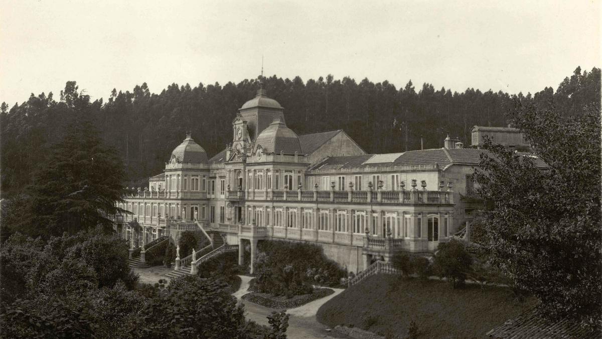 Foto antigua del archivo de Joaquín Pintos del Pazo de Lourizán, con fecha de 1914