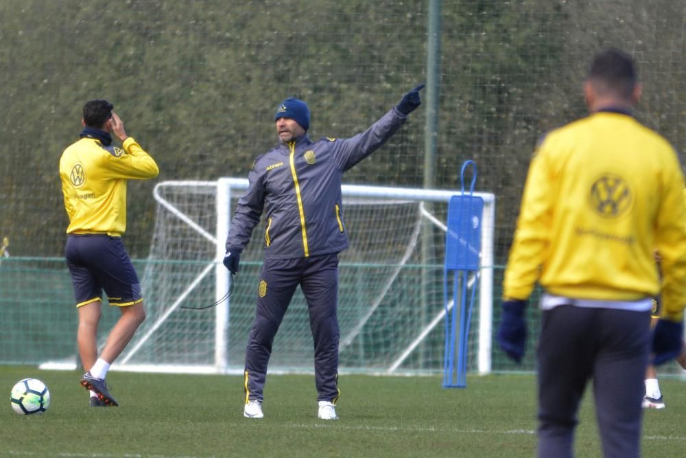 Entrenamiento de la U.D. Las Palmas en Abegondo