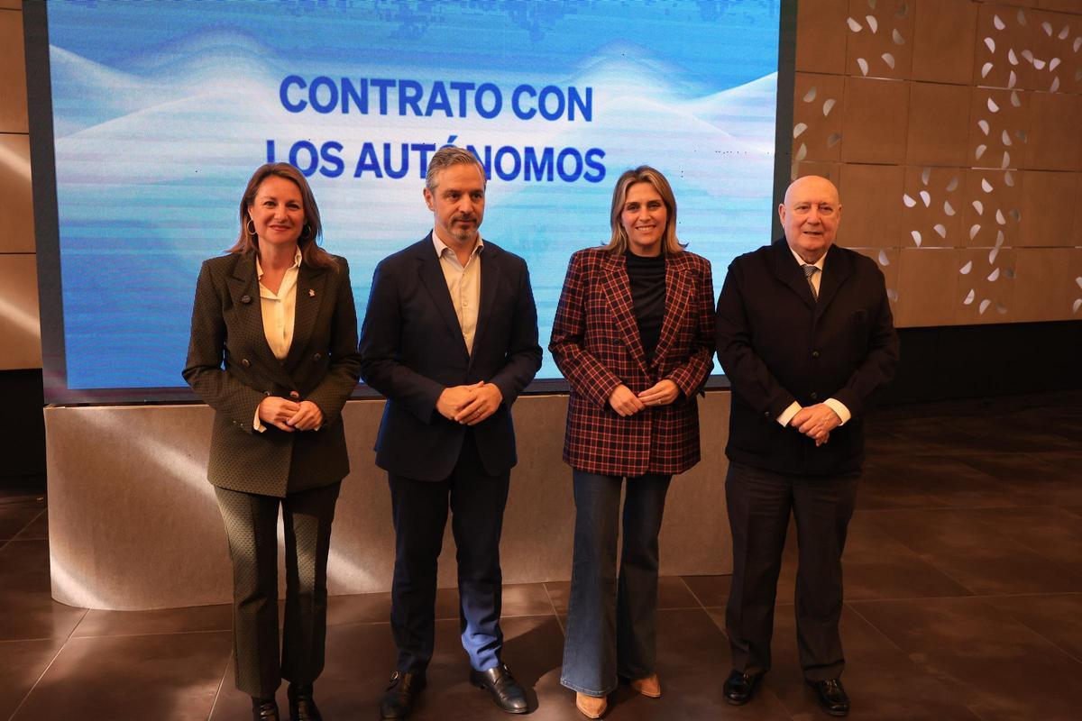 Acto de presentación del contrato de los autónomos del PP en Castellón