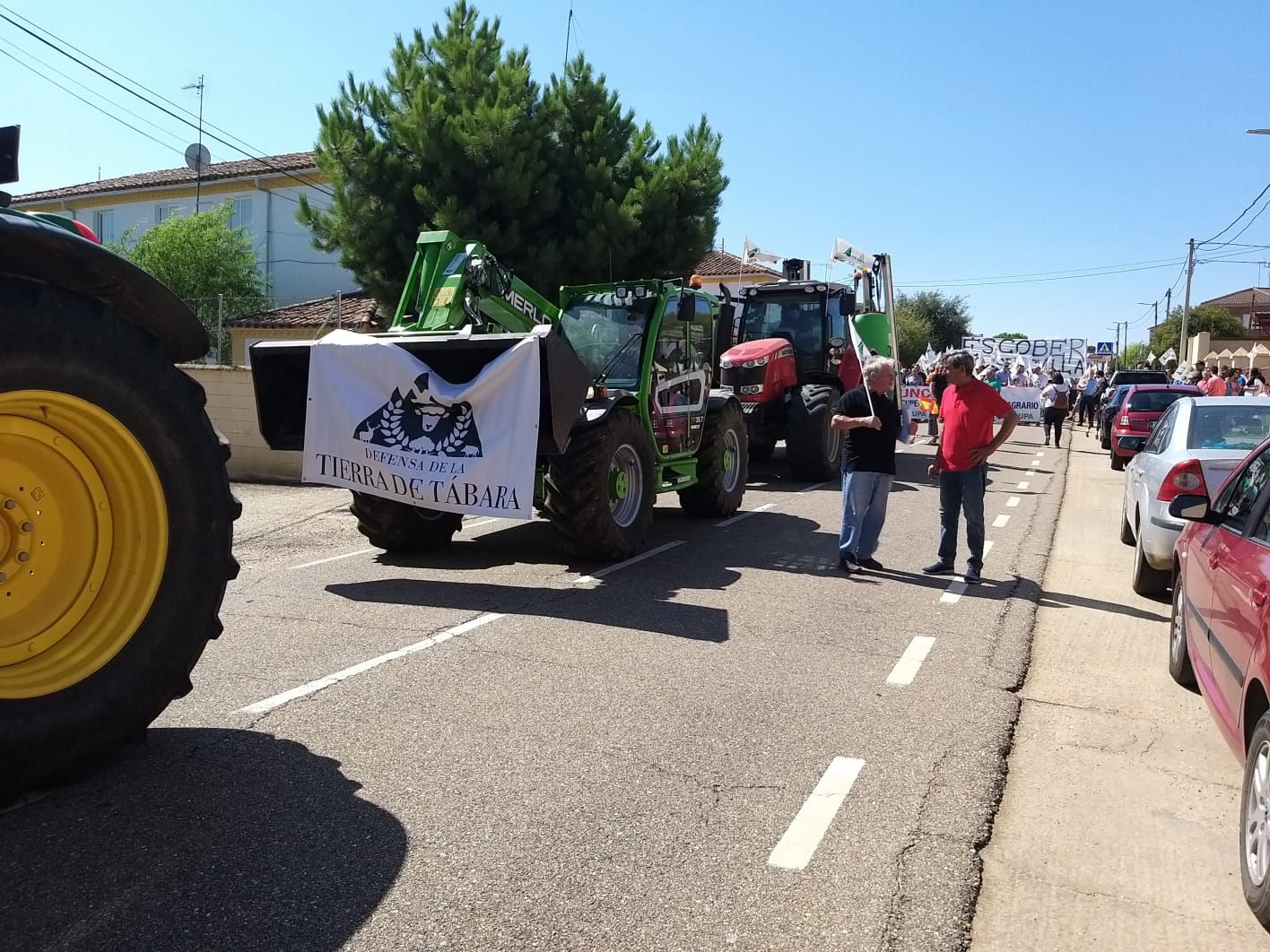 Agricultores de Tábara se manifiestan por los incendios