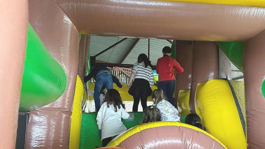 Los niños de O Irixo ya festejaron el nuevo año | FDV