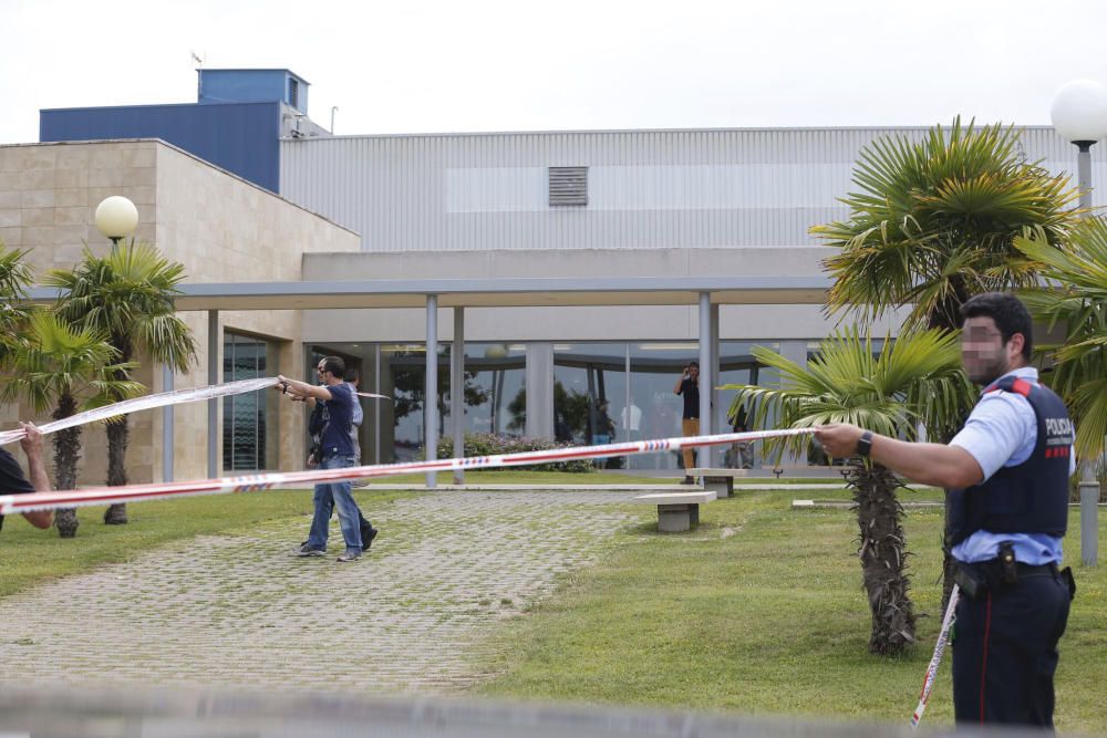 UN HOMBRE HIERE CON ARMA DE FUEGO A DOS POLICIAS ...