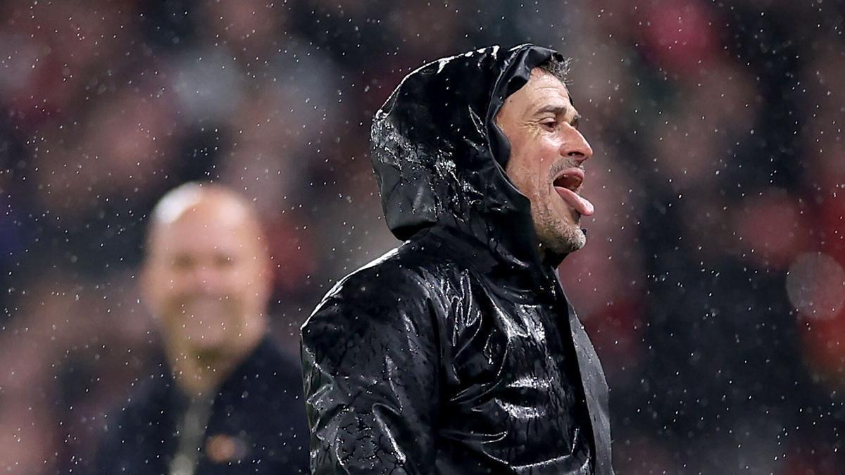 Luis Enrique desvela su cuestionado método en la portería: "Lo hacía en el Barça B y lo he hecho con todos los porteros en mi carrera"