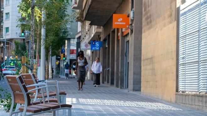 Barcelona acaba la reforma de la calle Balmes entre plaza de Molina y la ronda del General Mitre