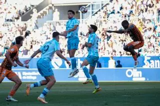 El Málaga CF se lo pasa de "traca matraca" en el derbi