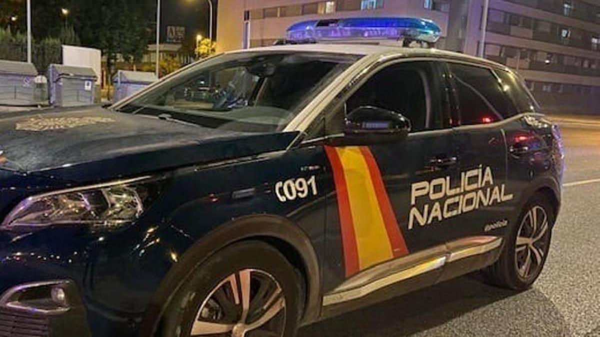 Un cotxe de la Policia Nacional