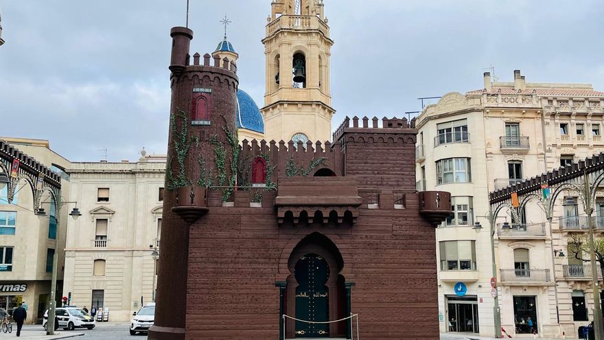 Alcoy abre su fortaleza a las puertas de los Moros y Cristianos