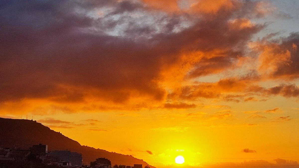 El tiempo en Canarias este domingo: chubascos y vientos fuertes