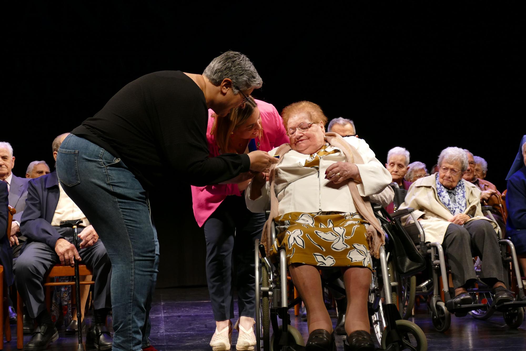 Totes les imatges de l'acte d'homenatge a les persones que celebren 90 anys aquest 2023