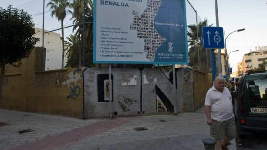 Lugar en el que iba a construirse el centro de salud de Benalúa, prometido desde hace más de una década.