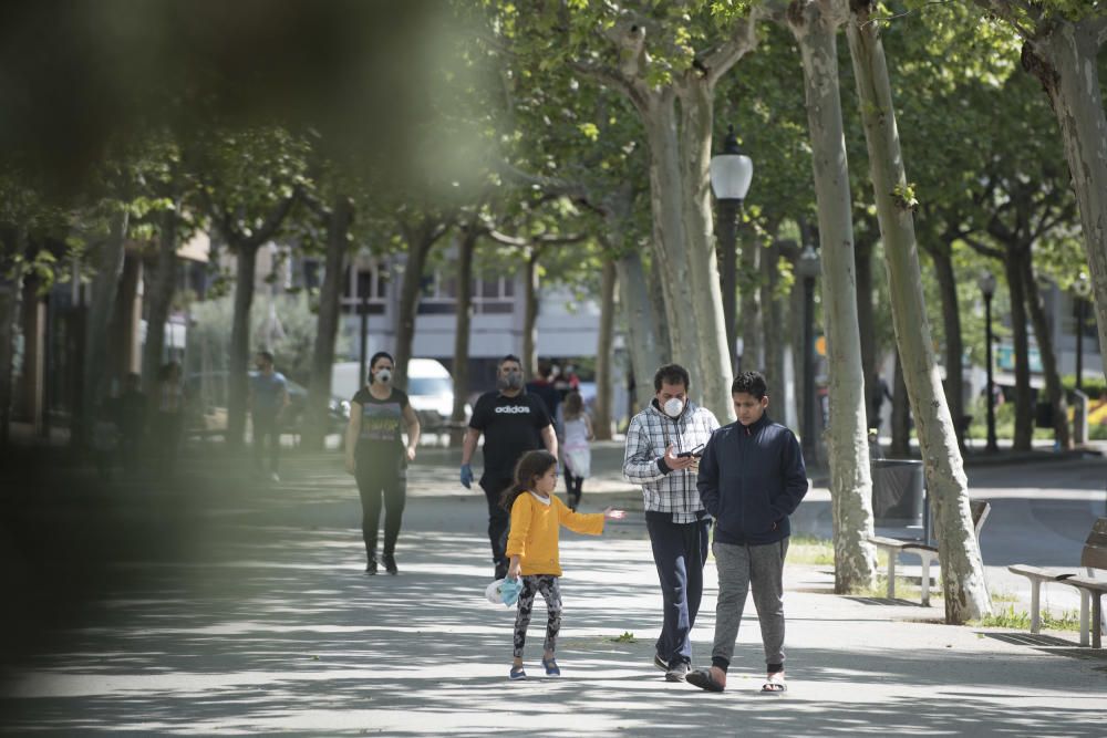 Els menors de 14 anys poden sortir a passejar una hora al dia acompanyats d''un adult