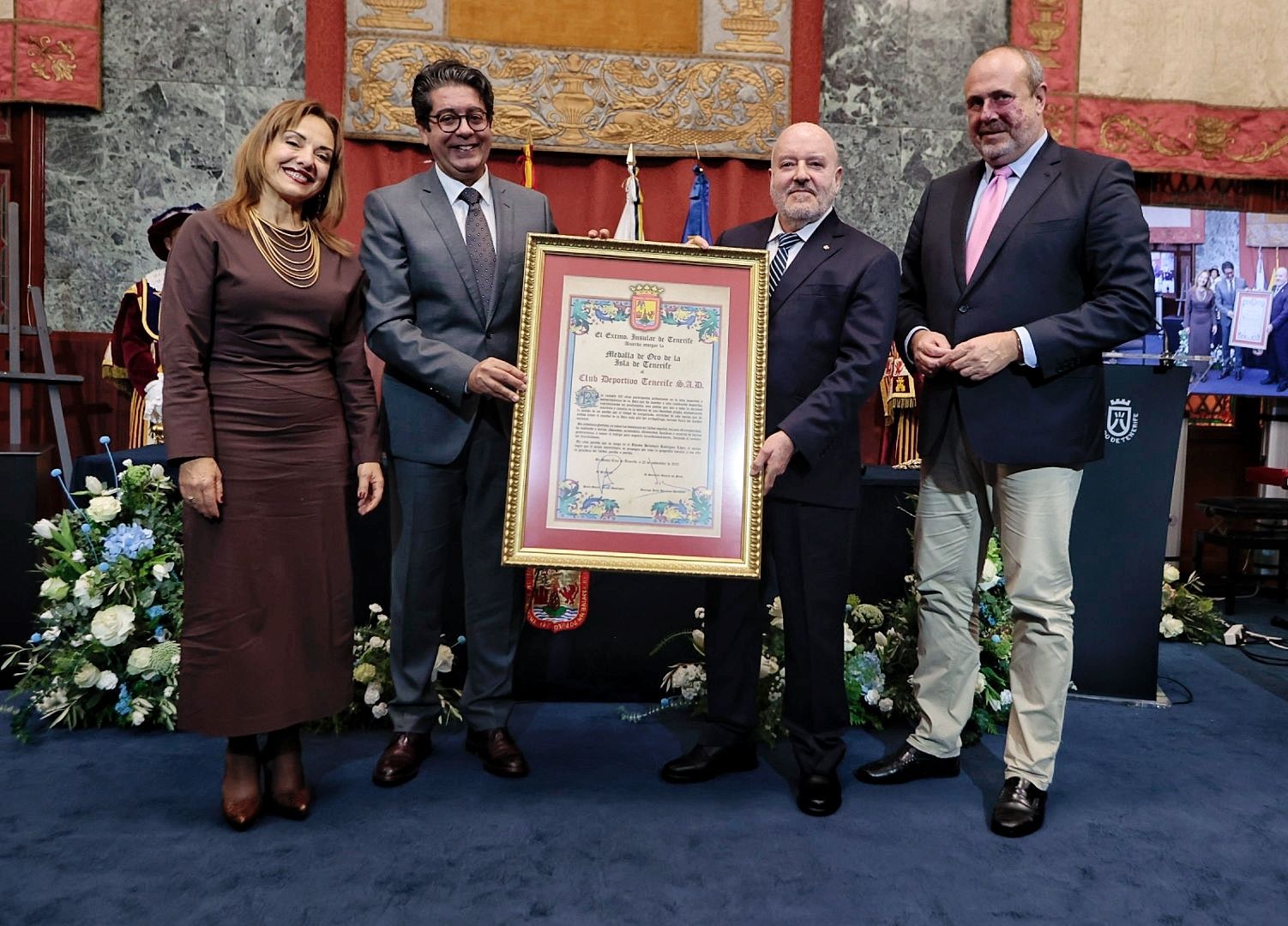 Entrega de la Medalla de Oro de Tenerife al Club Deportivo Tenerife