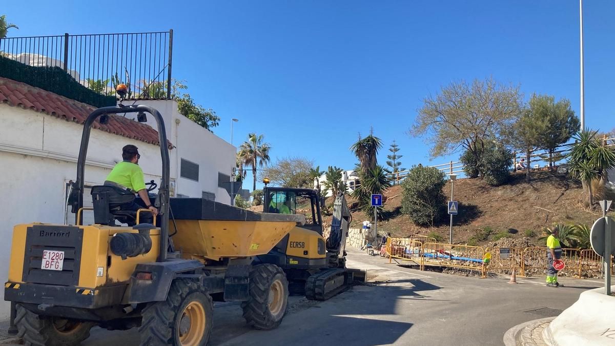 El Ayuntamiento de Benalmádena está renovando la red de Torremuelle.