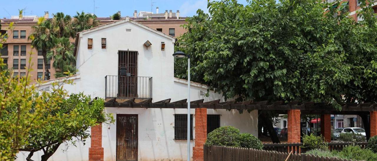 El quiosco en el parque Geólogo Royo de Castelló volverá a salir ahora a licitación