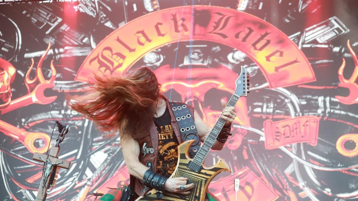 Villena vibra con el arranque de la edición más ambiciosa de Leyendas del Rock