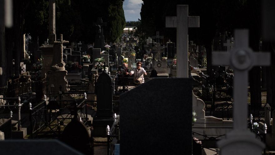 GALERÍA | La imágenes del Día de Todos los Santos en el cementerio de Zamora