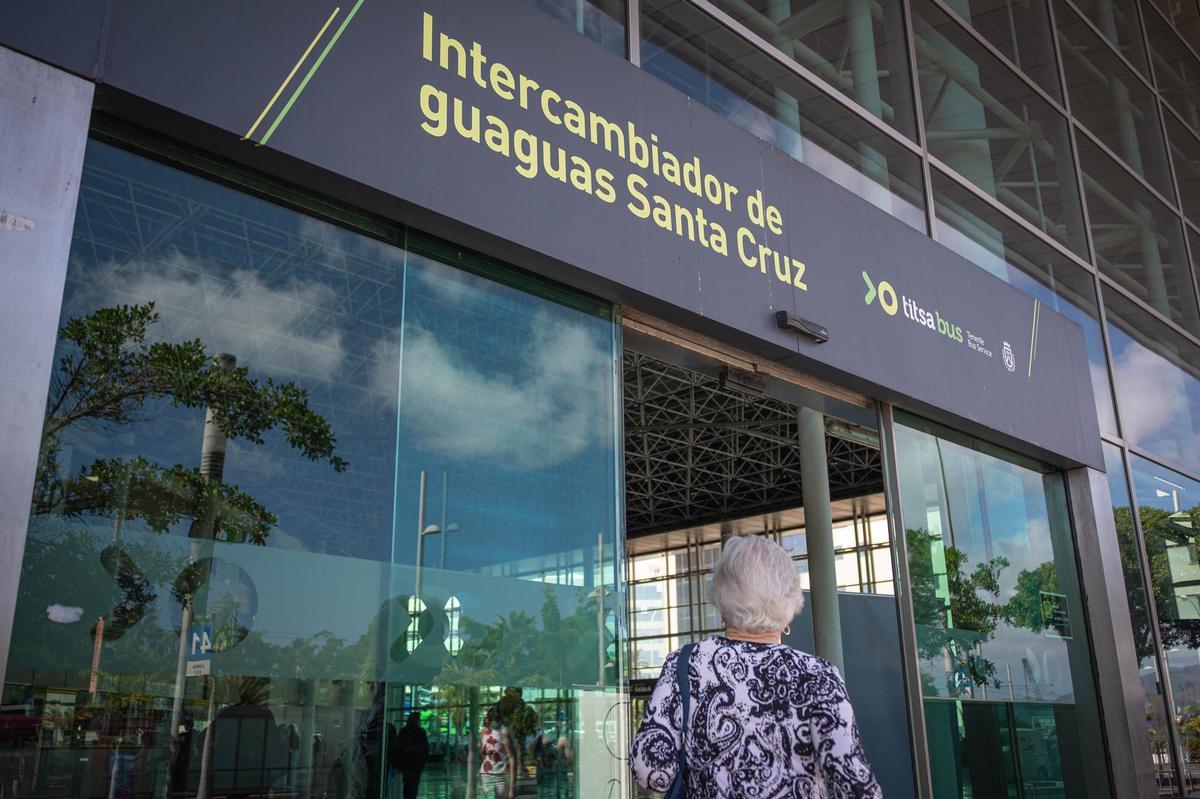 El Intercambiador de Santa Cruz de Tenerife se queda pequeño