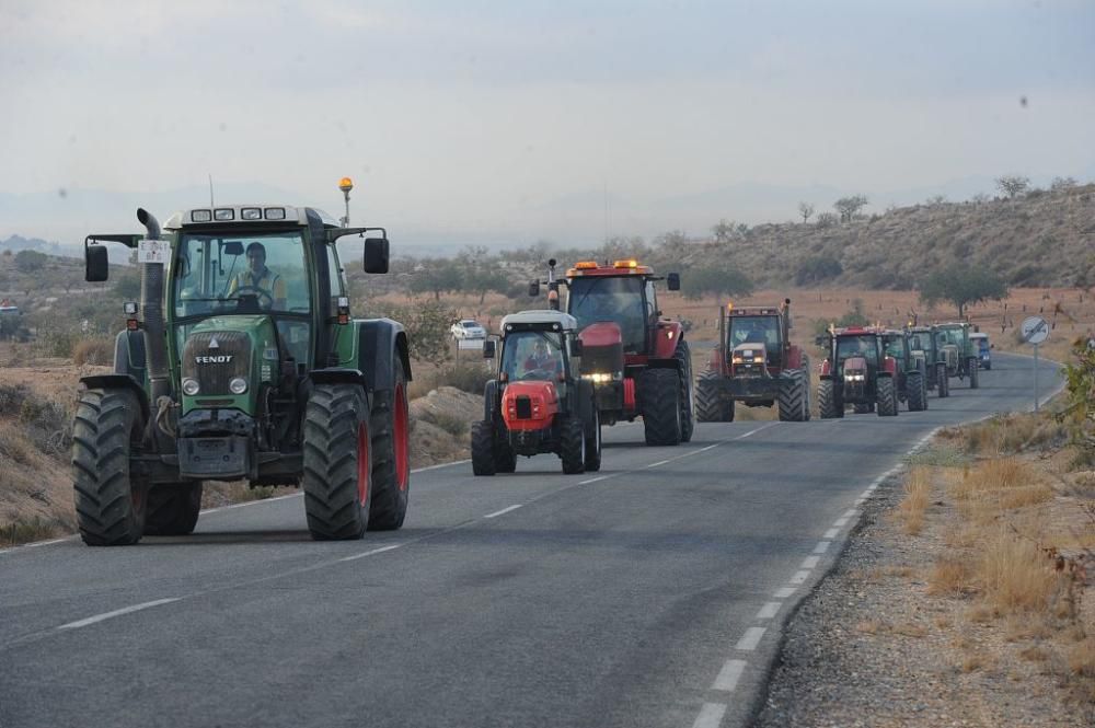 La protesta de agricultores a su paso por el Garru