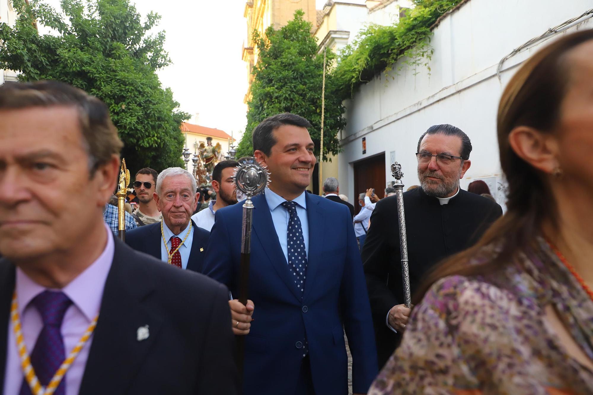 San Rafael procesiona por las calles de Córdoba