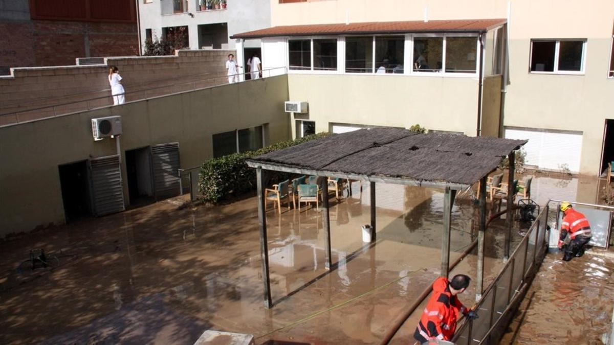 La residencia de ancianos inundada en Agramunt, en noviembre del 2015.