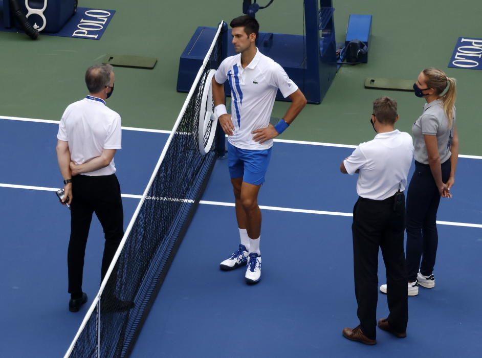 Las disculpas y la descalificación de Djokovic