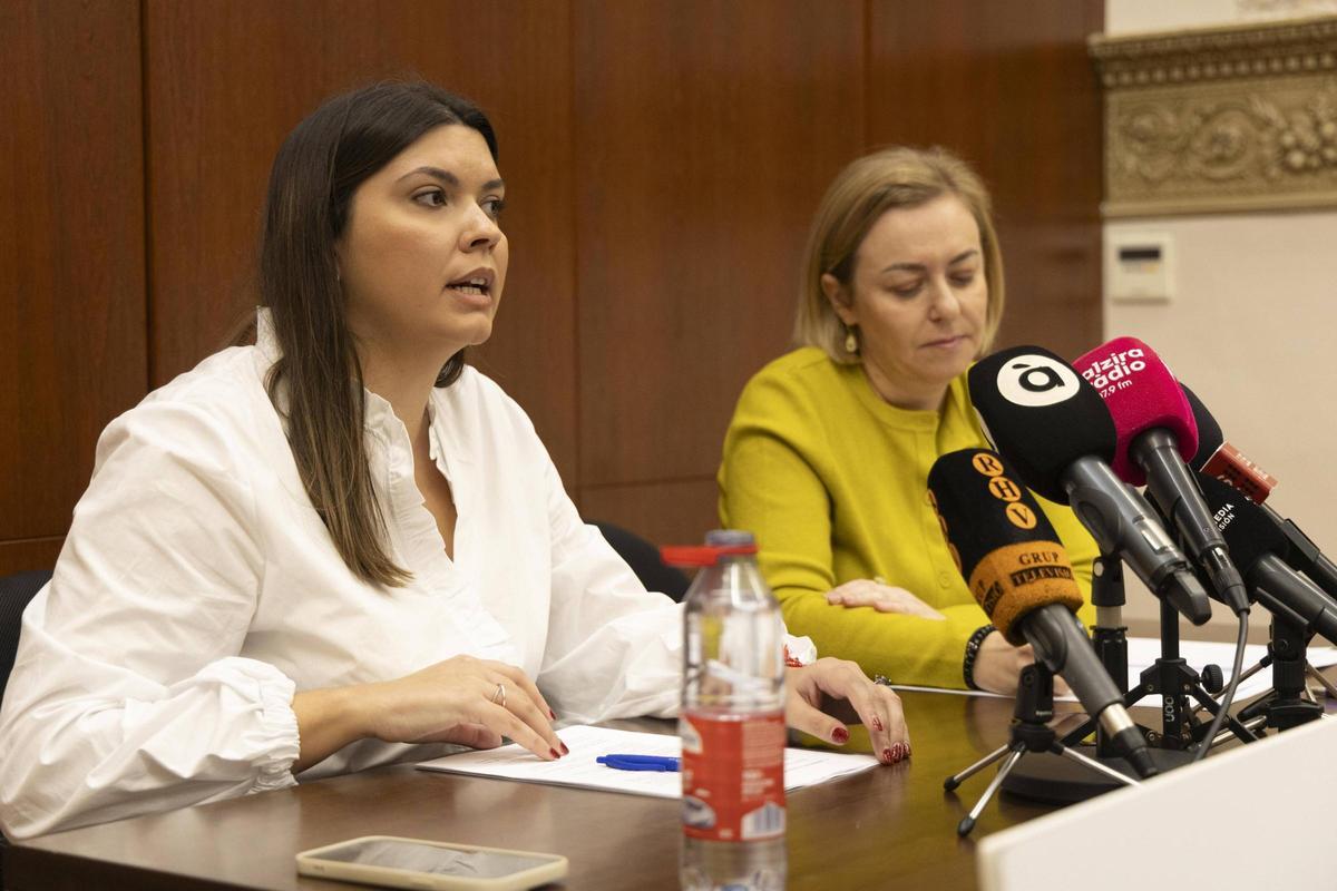 Natàlia Enguix i Mar Chordá en una compareixença el mes de gener a Alzira