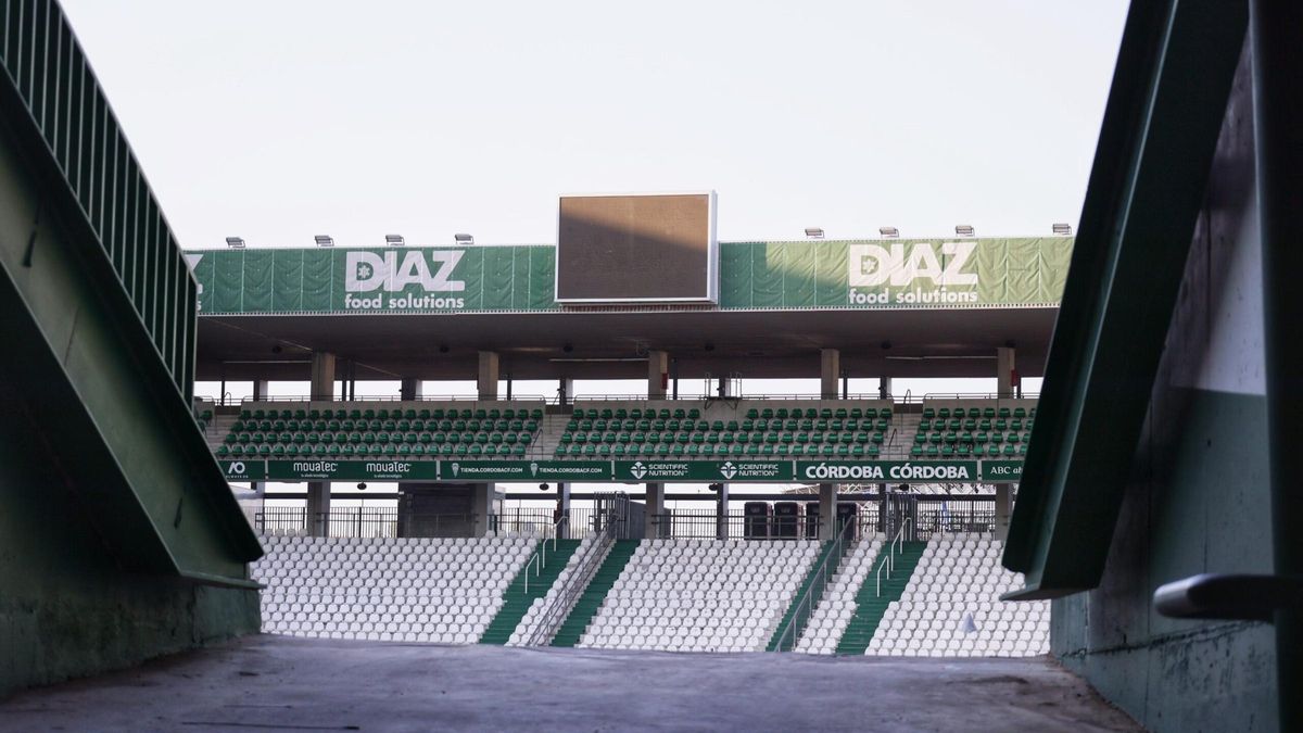 Imagen frontal del videomarcador de Fondo Sur, en el estadio El Arcángel.
