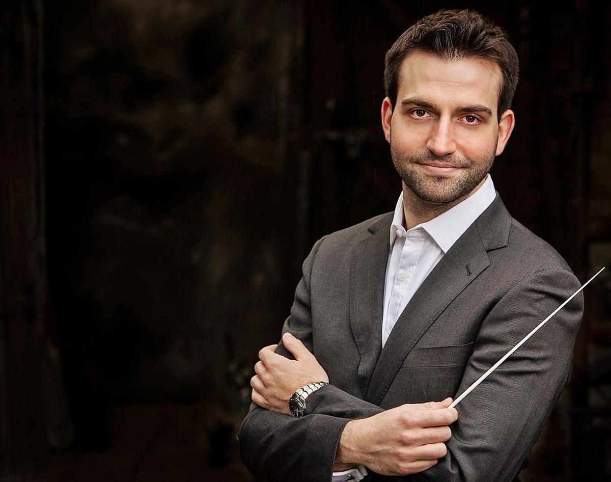 El director de orquesta Pablo Urbina.