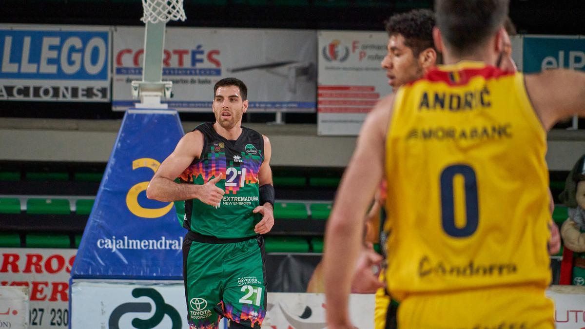 Sasa Borovnjak, durante su estreno con el Cáceres ante el Andorra.