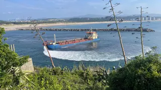 ¿La playa de Salinas gana o pierde arena? El Puerto y los geólogos se enzarzan