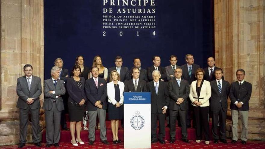 El jurado de los Premios Príncipe de Asturias, ayer en Oviedo.