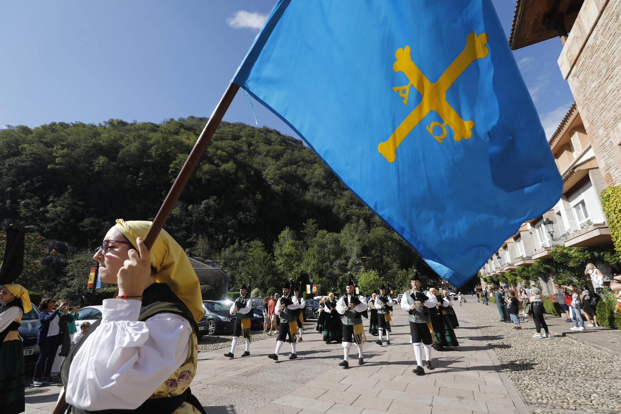 EN IMÁGENES: Celebración religiosa del Día de Asturias en Covadonga