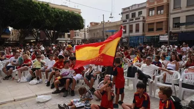 Así se prepara el pueblo de Ferran Torres para ver la final del Mundial