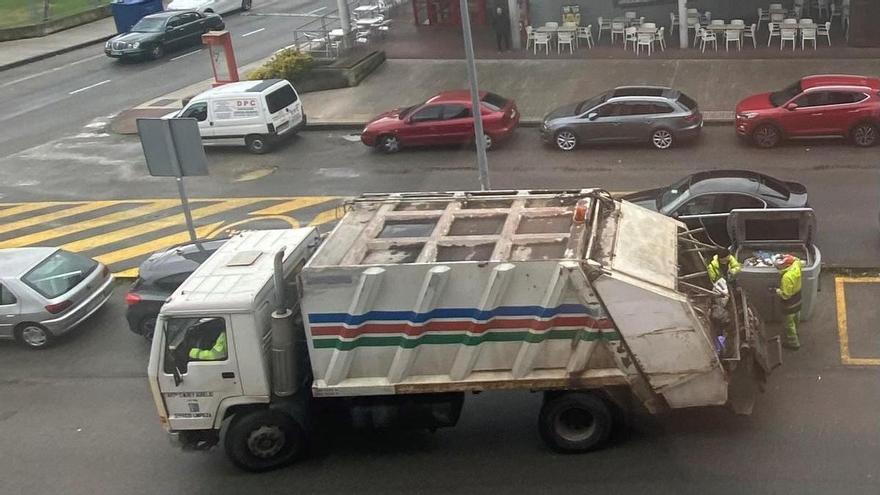 Ciudadanos reclama mejoras en la recogida de basuras de San Martín: &quot;El camión es una chatarra&quot;