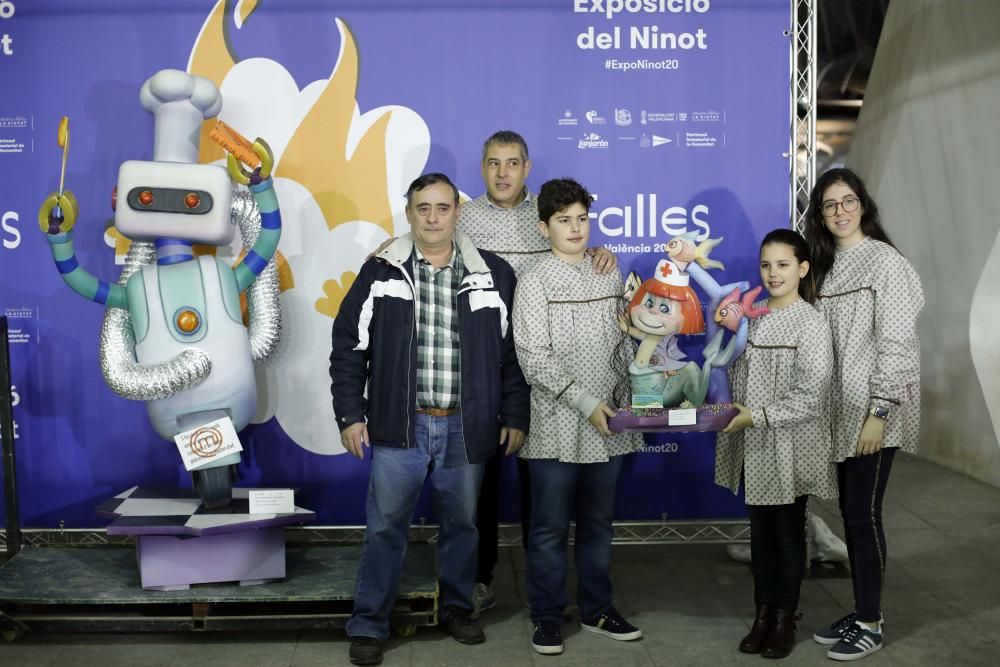 Primera jornada de entrega de ninots de las Fallas 2020