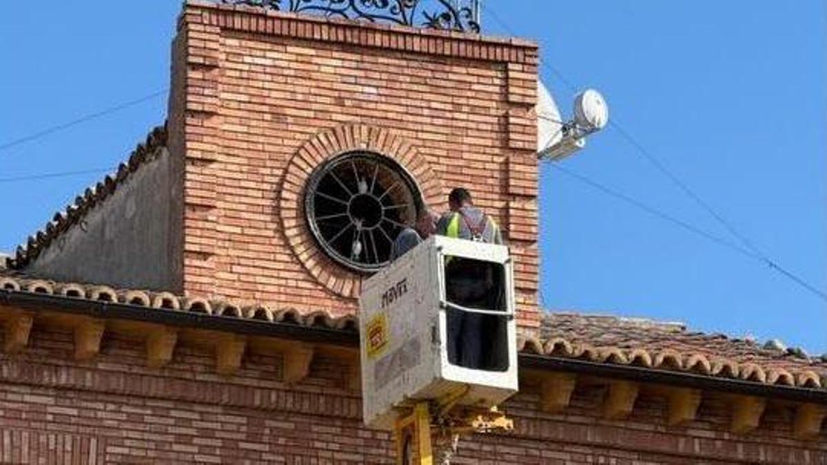 Trabajos en el reloj.