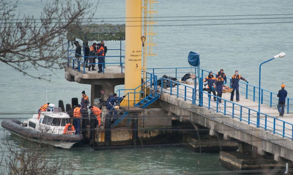 Un avión militar ruso Túpolev Tu-154 con 93 personas a bordo se ha siniestrado en el mar Negro poco después de despegar desde Sochi.