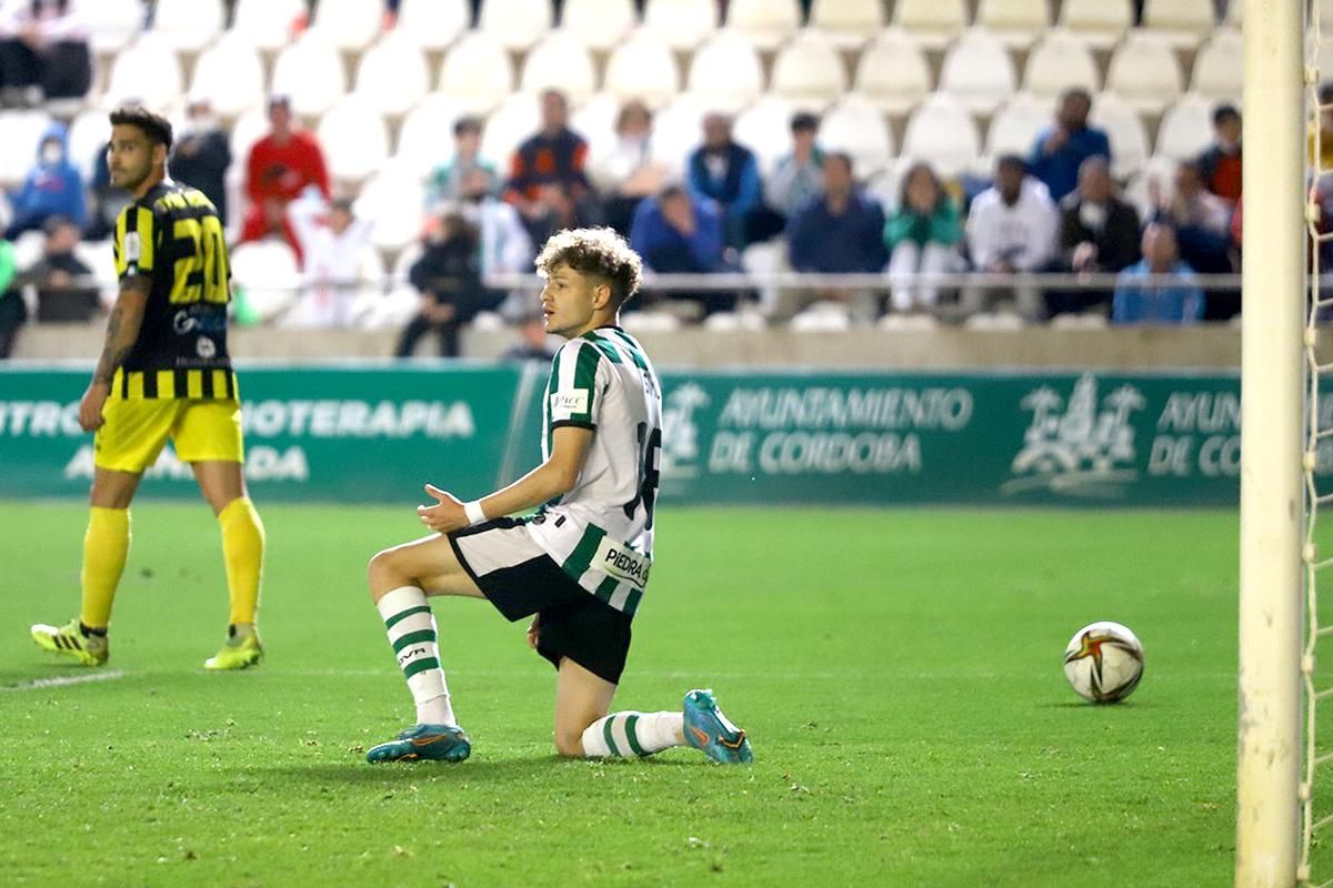 Las imágenes del Córdoba CF - San Roque
