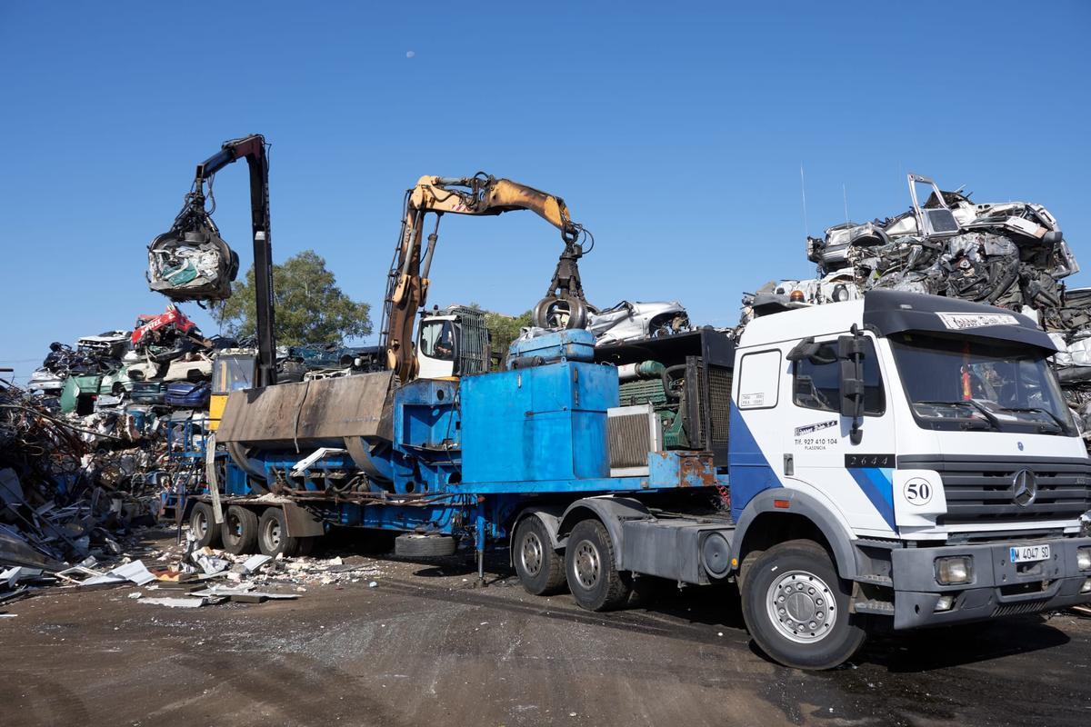 Trabajos de compactación en Hierros Díaz.